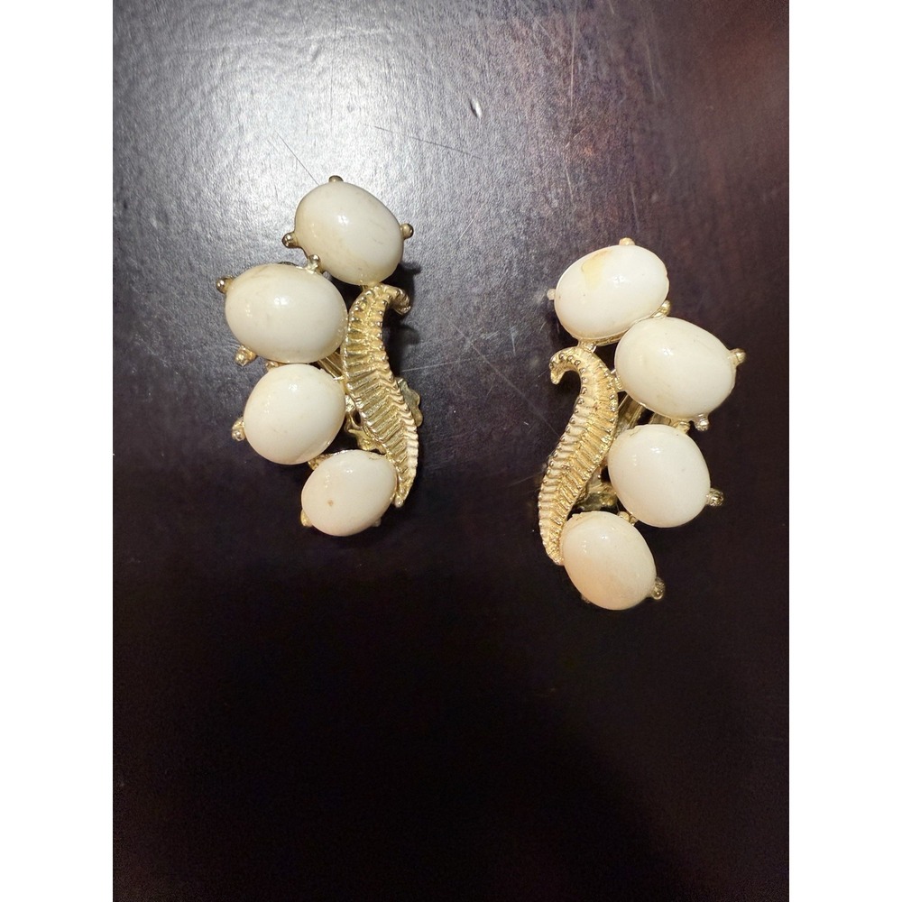 Vintage Half Pearl Gold Finish Earrings Clips